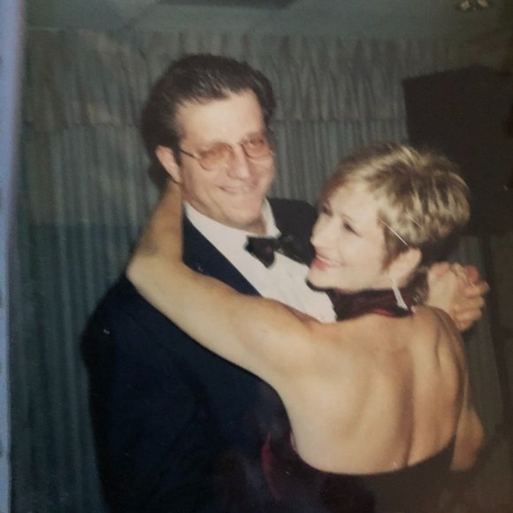 MEET YOUR POSHER - Picture 4 of 16